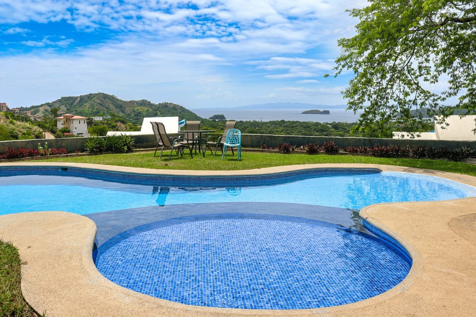 Playas del Coco Home w/ Ocean-View Deck, Pool House in Coco
