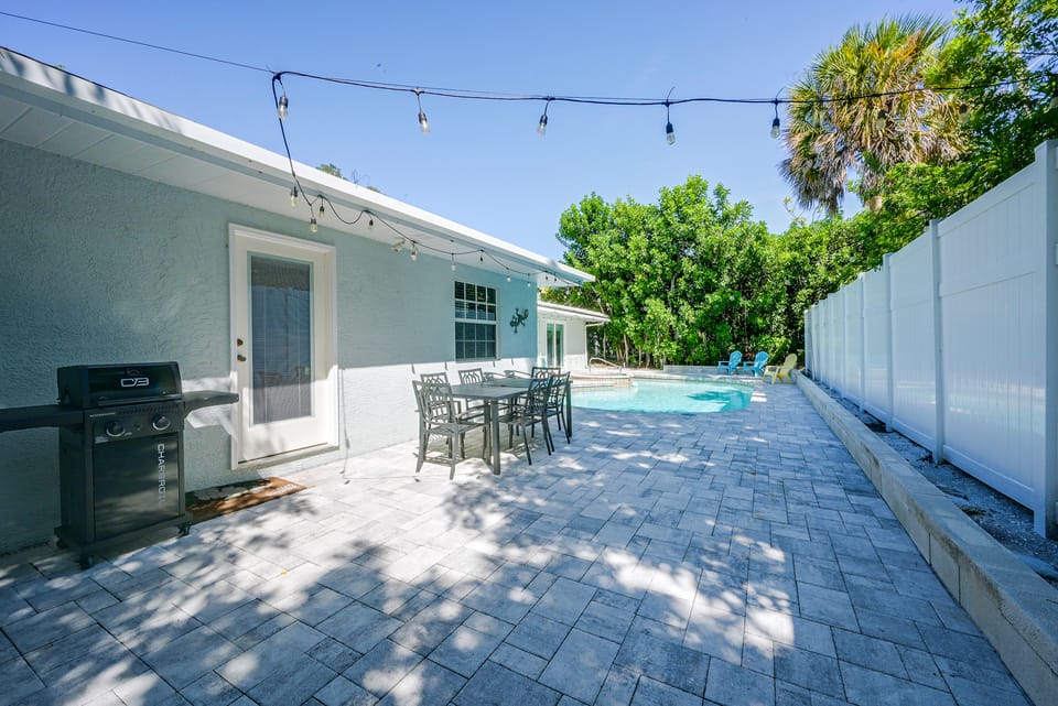 < 2 Mi to Beaches! Poolside Paradise in Siesta Key House in Siesta Key