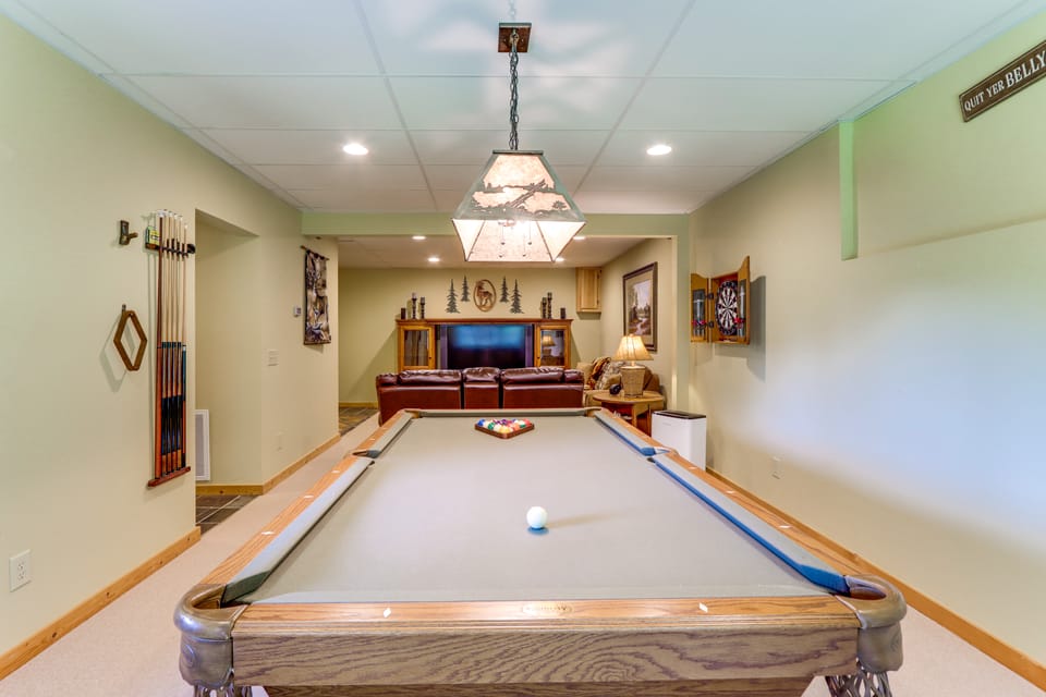Mtn Views & Game Room! Blue Ridge Mtns Gem House in Georgia