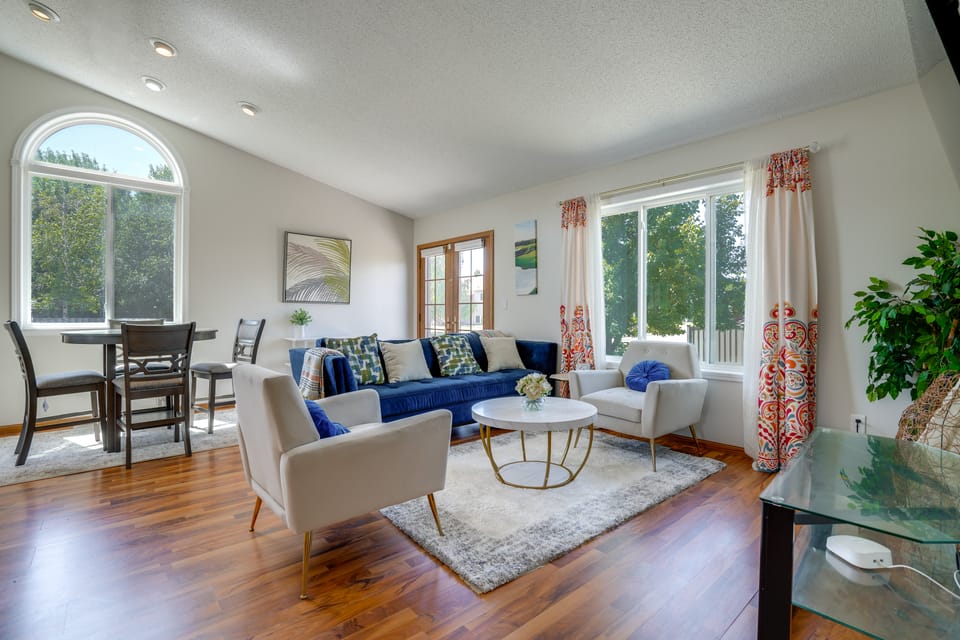 5BR Home Close to Moorhead Home & Fargo House in Moorhead