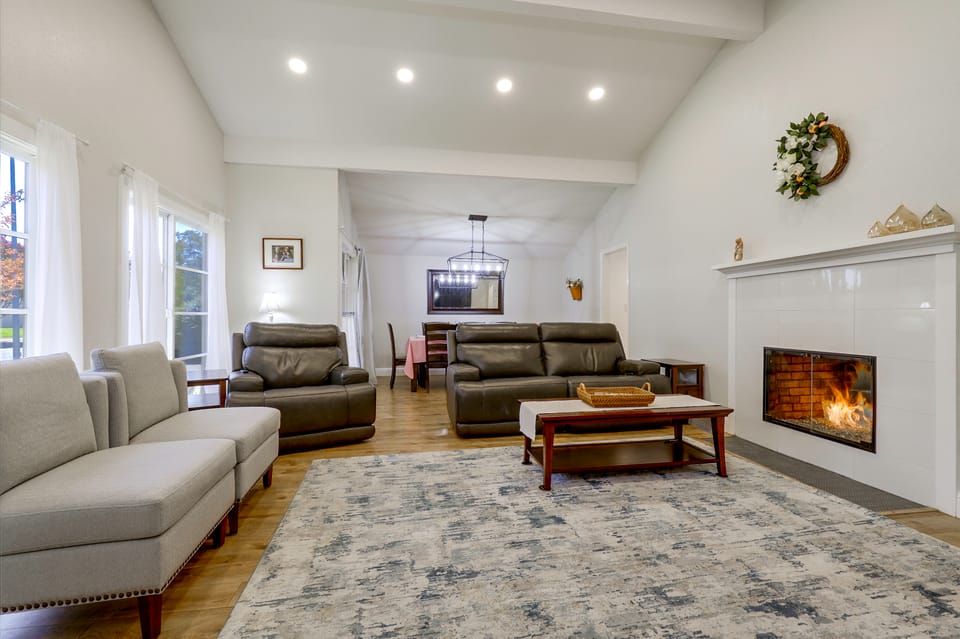 Napa Extended Stay: Private Pool, Garage Parking! House in Napa Valley