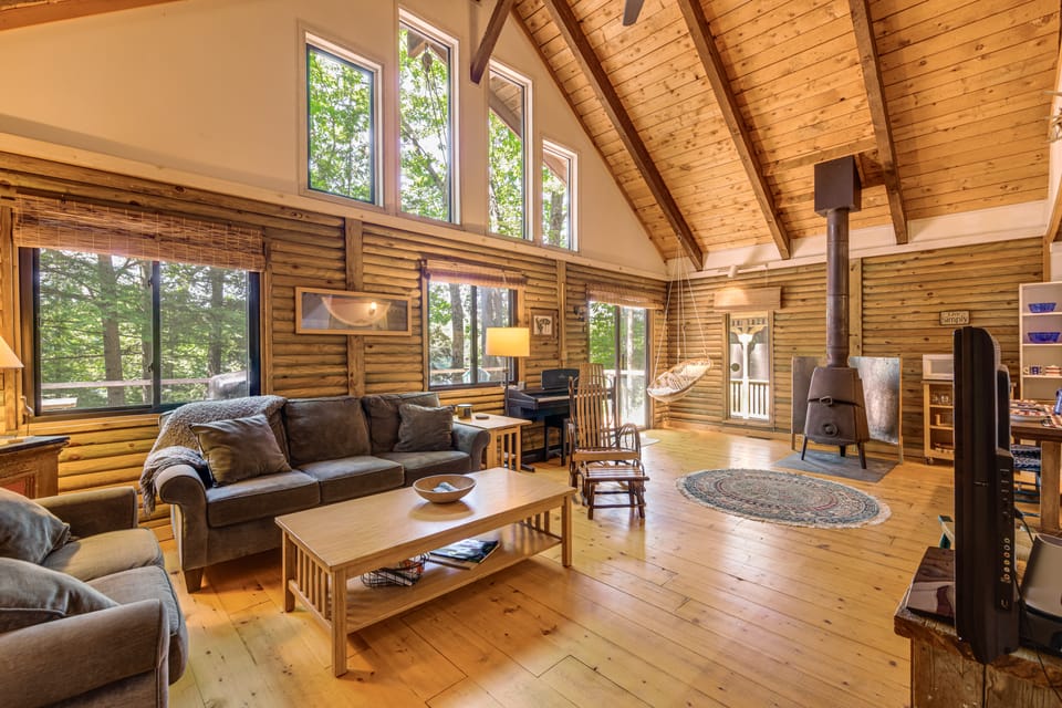 Lakefront Log Cabin w/ Views & Dock in Brandon House in Addison County