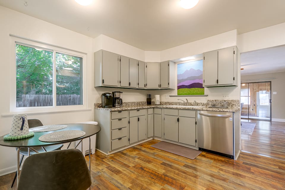 The Sugar Shack - Central Loveland Home w/ Patio House in Loveland