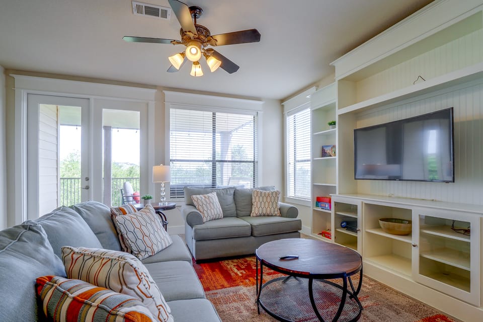Lake Travis Escape at The Hollows Apartment in Jonestown
