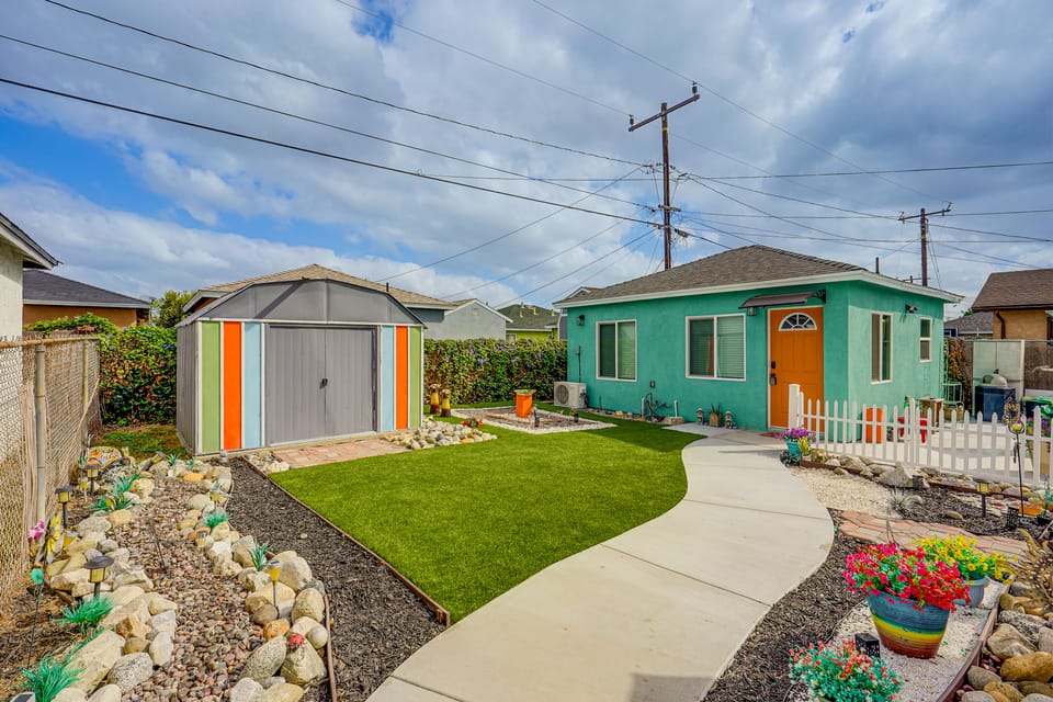 Spacious, Cozy Rear House Near LAX House in Compton