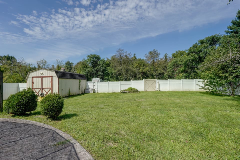 Hudson Valley Duplex: Hike, Sip + Explore! Apartment in Hudson Valley