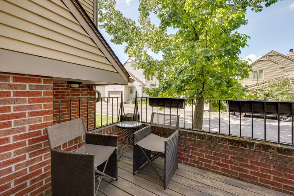 Home Gym & Office! Townhome Walk to Genesee River Apartment in Brighton