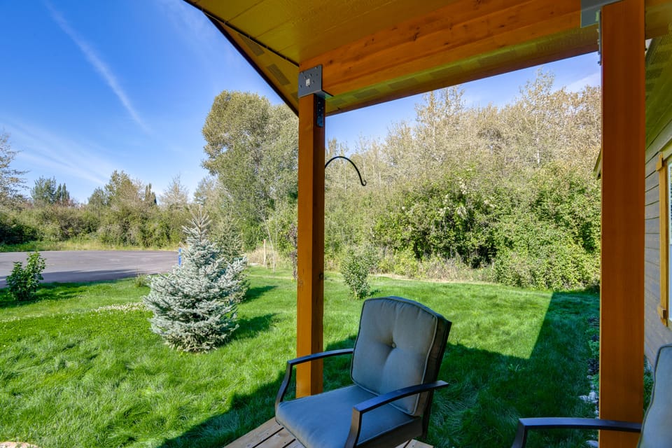 1 Mi to Dtwn Driggs! Secluded Escape w/ Yard House in Driggs