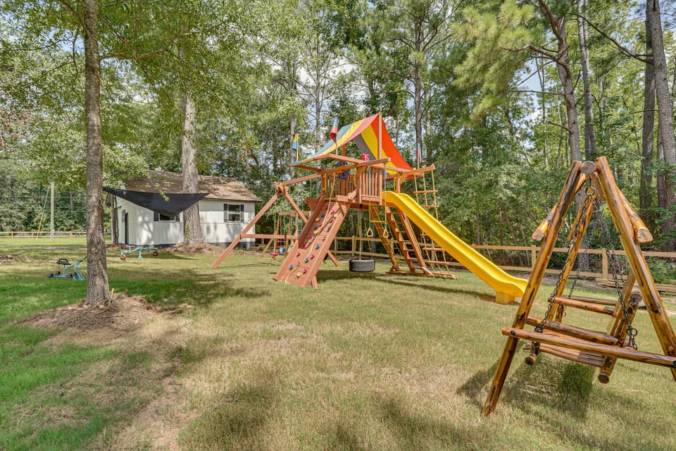 Waterfront Retreat | Fishing, Hot Tub & Sauna House in Augusta