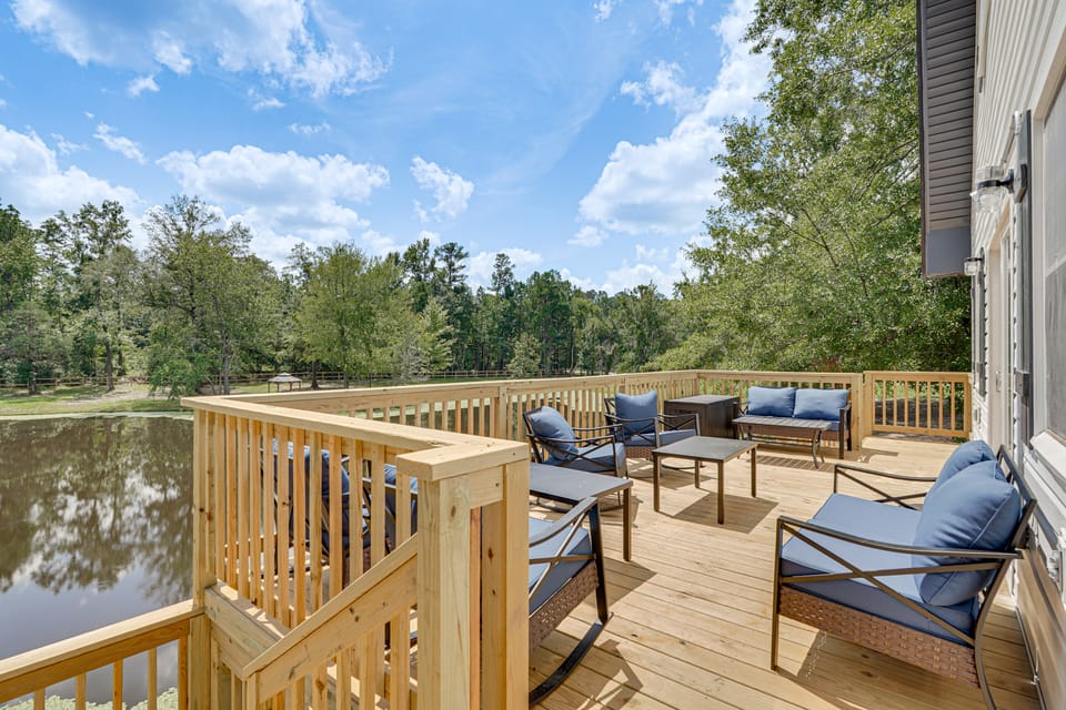 Waterfront Retreat | Fishing, Hot Tub & Sauna House in Augusta