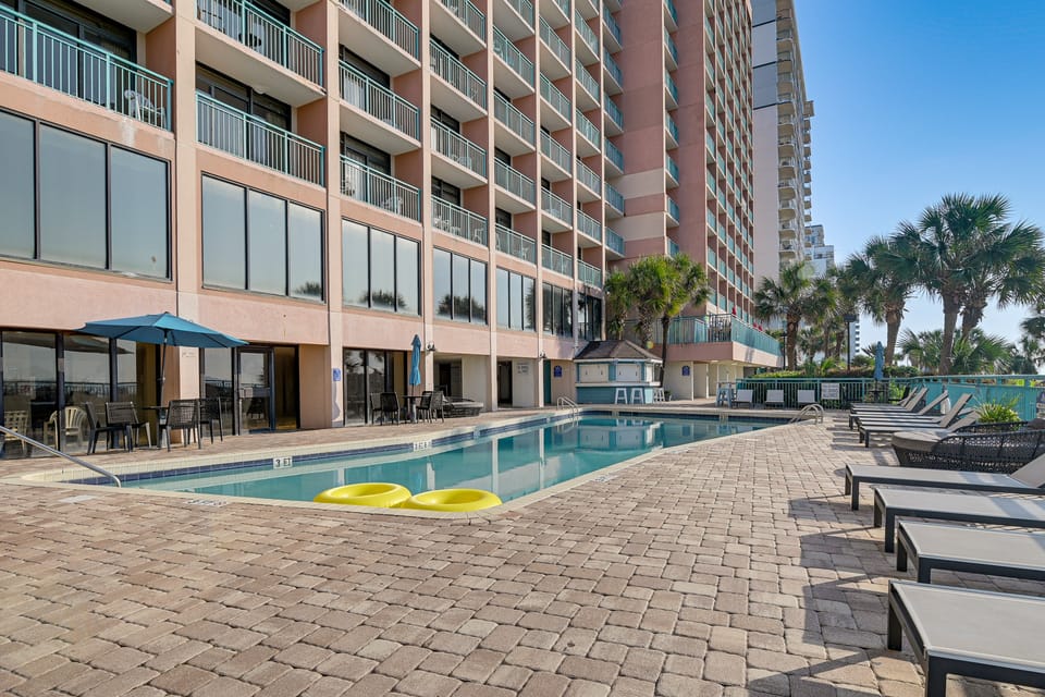 14th-Floor Ocean View + Pools! Myrtle Beach Haven Apartment in Myrtle Beach