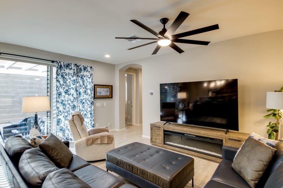 Steps to Pool & Park! San Tan-Area Family Getaway House in Gilbert
