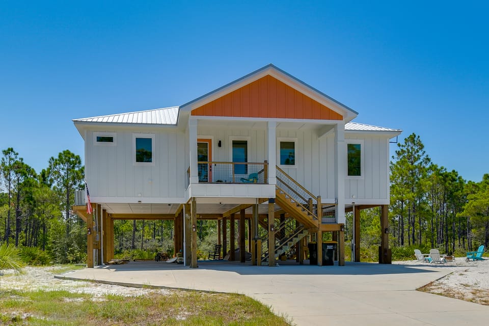 Fort Morgan Hideaway Hot Tub | Golf | Beach Access House in Alabama