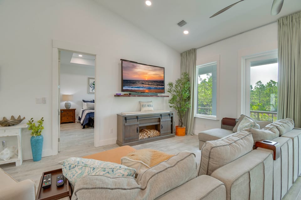 Fort Morgan Hideaway Hot Tub | Golf | Beach Access House in Alabama