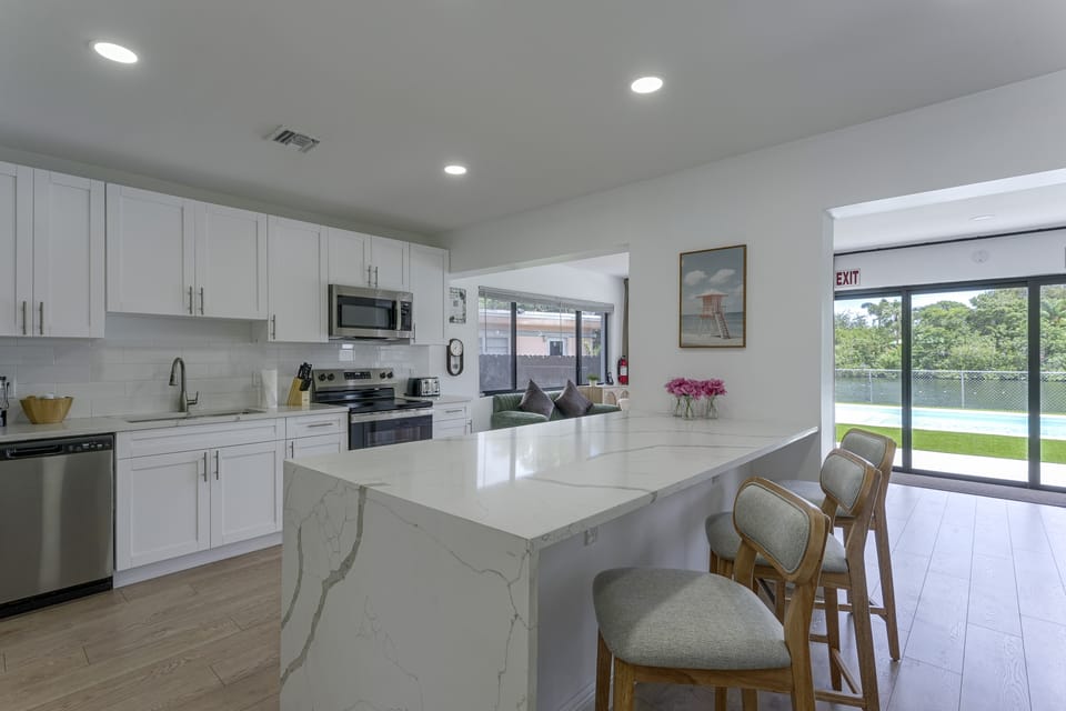 Waterfront Hollywood Oasis w/ Private Pool! House in Hollywood