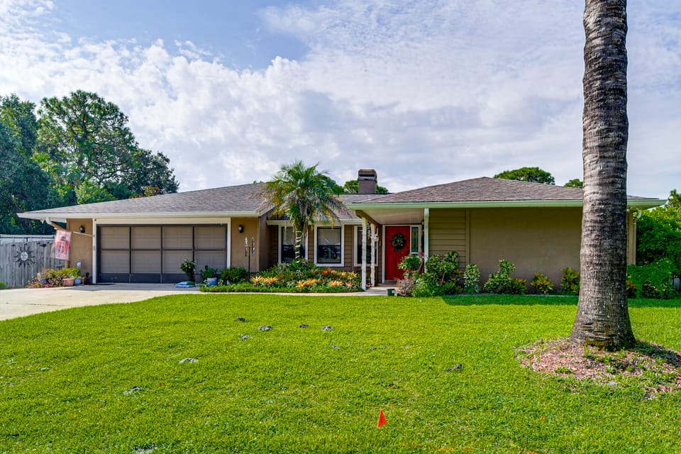 Families w/ Pups! Home Near Florida Beaches House in Palm Bay