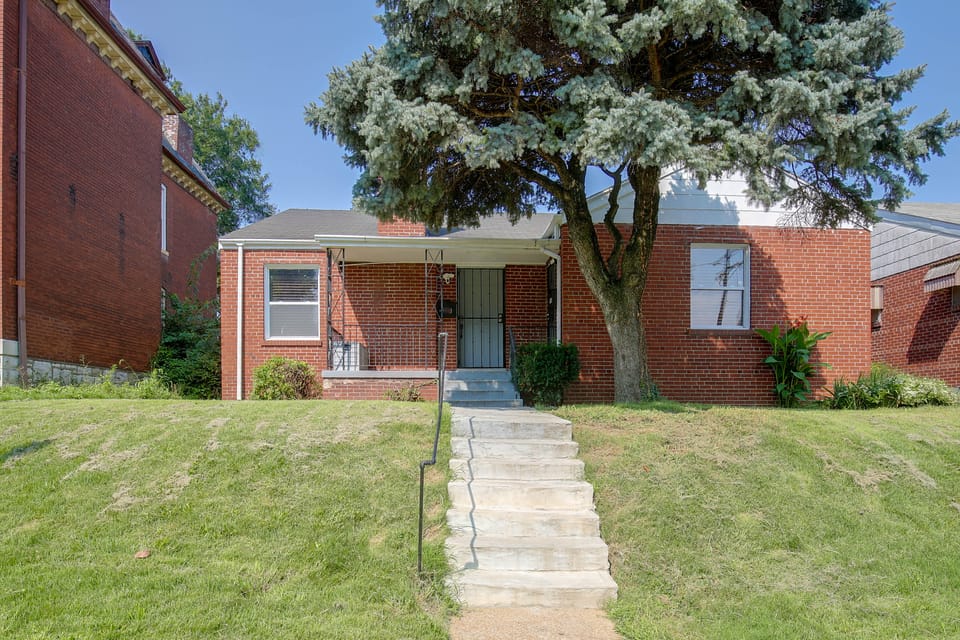7 Mi to Downtown St Louis! Cozy Apartment Apartment in Saint Louis