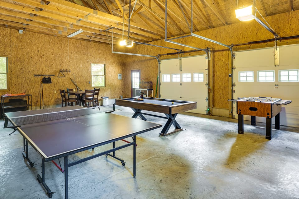 Riverfront Home w/ Dock & Game Room in Lancaster! House in Lancaster