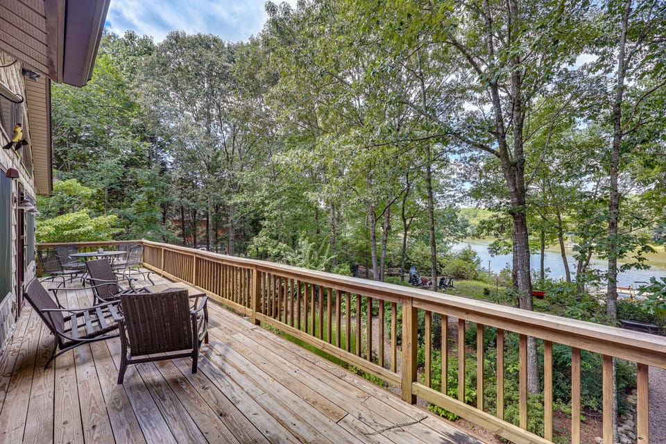 Riverfront Home w/ Dock & Game Room in Lancaster! House in Lancaster