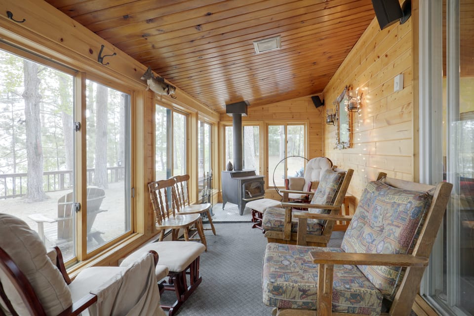 Rustic & Waterside Family Cabin in Lac Du Flambeau House in Wisconsin