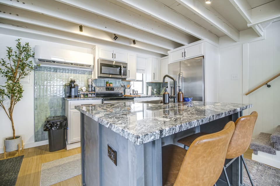 Bring Your Boat! Grand Lake Escape w/ Dock House in Oklahoma
