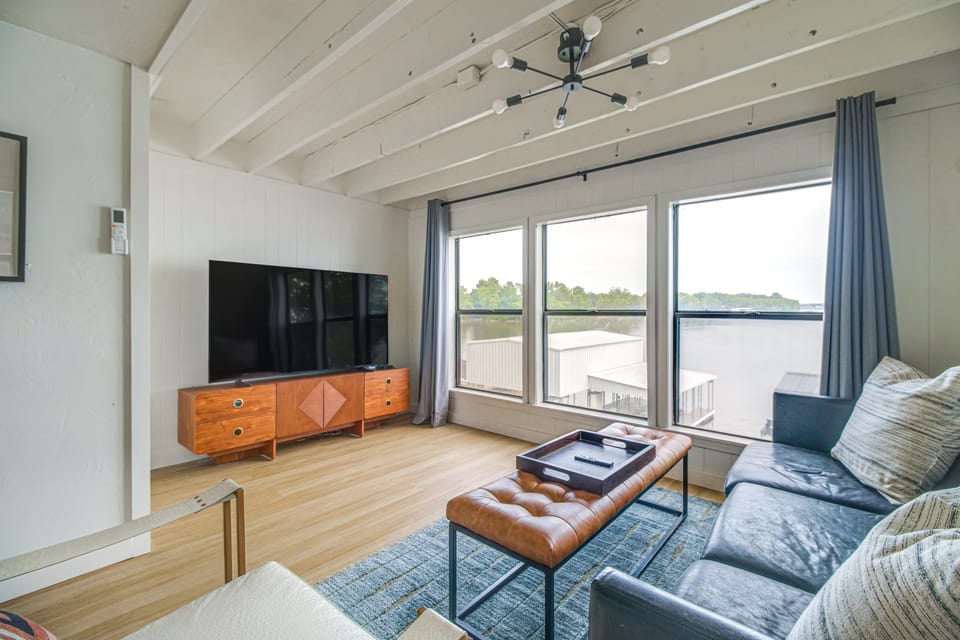 Bring Your Boat! Grand Lake Escape w/ Dock House in Oklahoma