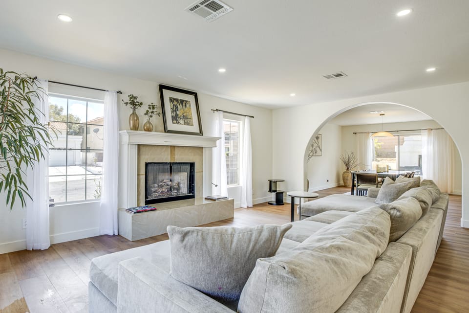 Extended-Stay Vegas Retreat w/ Private Pool & Spa House in Spring Valley