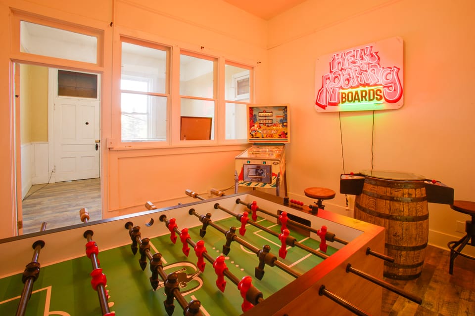 Main Street Retreat w/ Game Room! 6 Mi to Skiing Apartment in Red Lodge