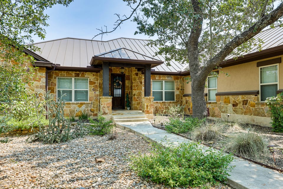 On 5+ Acres! Quiet Spring Branch Retreat w/ Views House in Spring Branch