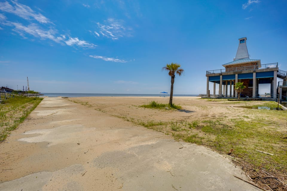 1 Mi to Beach! Family-Friendly Waveland Home House in Waveland