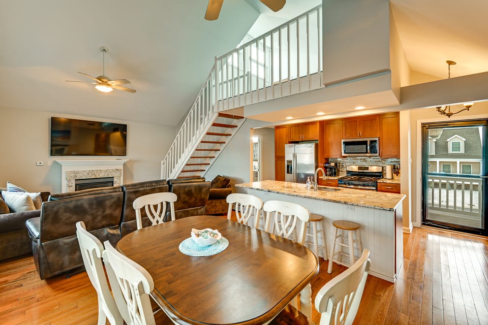 Dock & Hot Tub! Family Escape, 6 Mi to LBI Beaches House in Stafford Township
