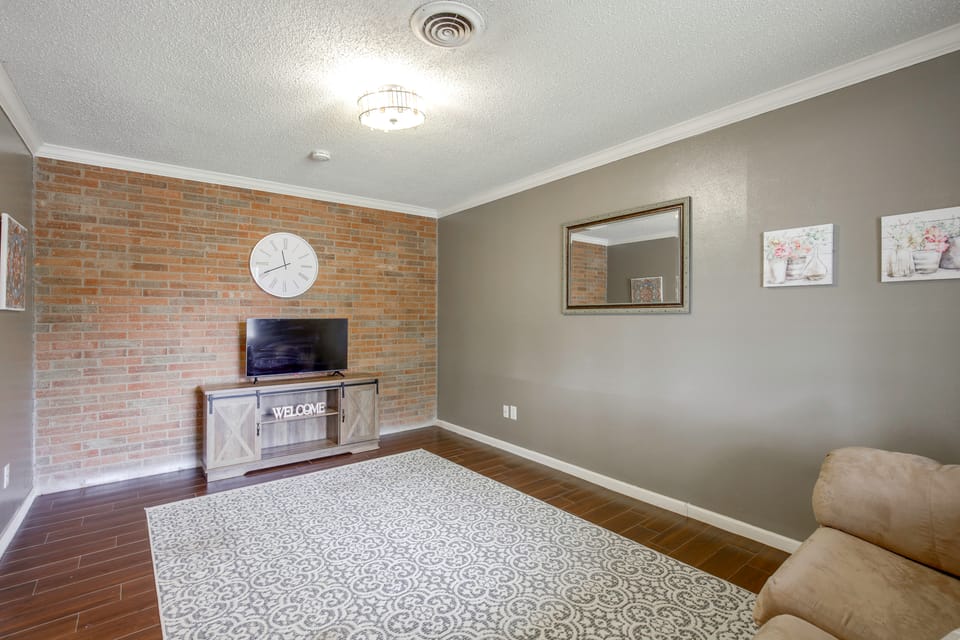 Centrally Located Lubbock Escape w/ Yard House in Lubbock