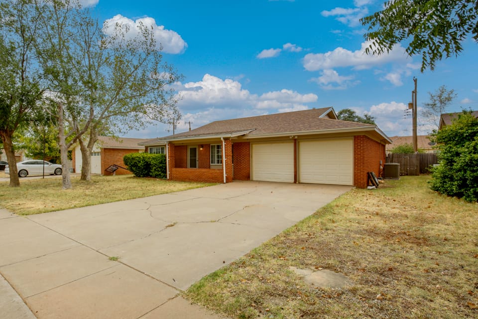 Centrally Located Lubbock Escape w/ Yard House in Lubbock