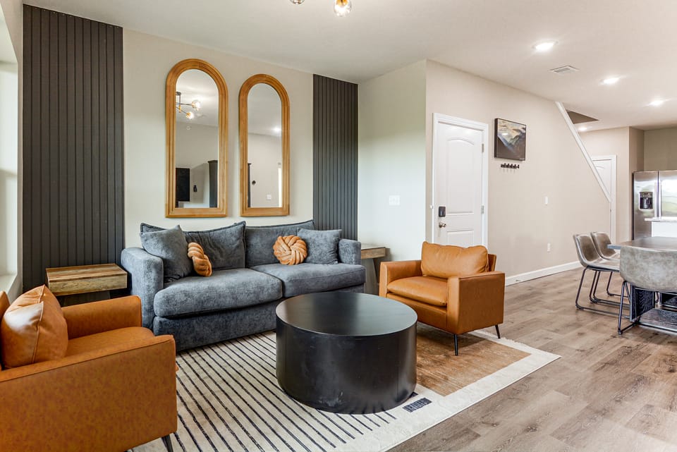 Family Getaway, 4 Mi to Moonshine Beach Apartment in Branson
