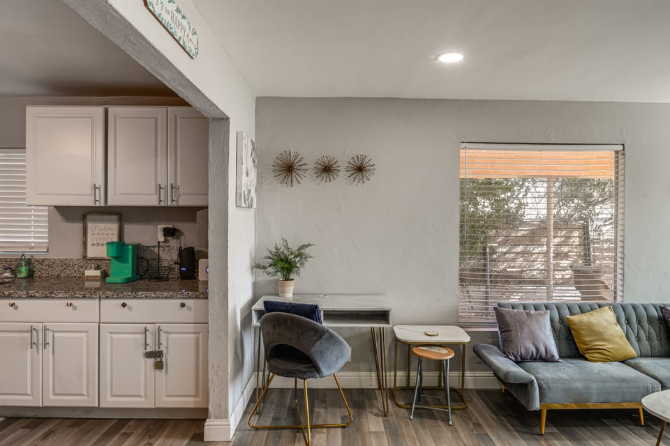 Bakersfield Home w/ Workspace, Near Hospitals House in Bakersfield