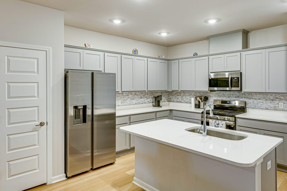 Screened Porch: Newly Built Townhome in Madison Apartment in Madison