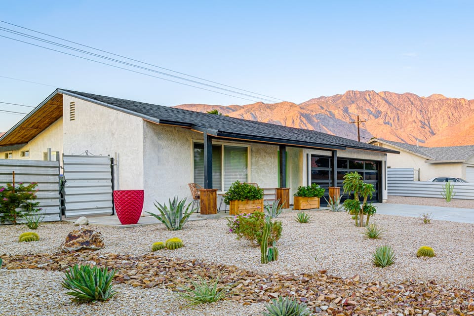 Remodeled Home w/ Mtn Views in Palm Springs! House in Palm Springs