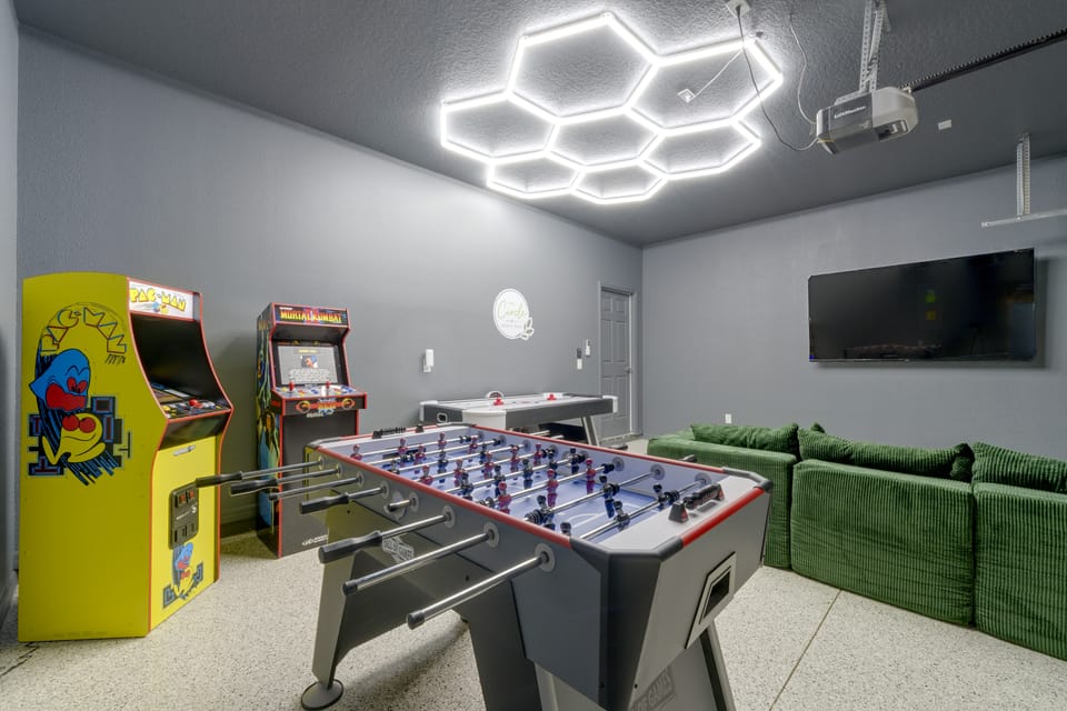 Solterra Resort Home w/ Game Room & Private Pool! House in Polk County
