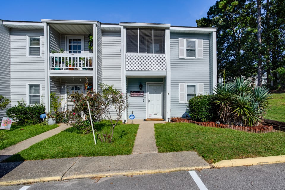 < 1 Mi to Fort Jackson: Condo w/ Private Patio Apartment in Columbia