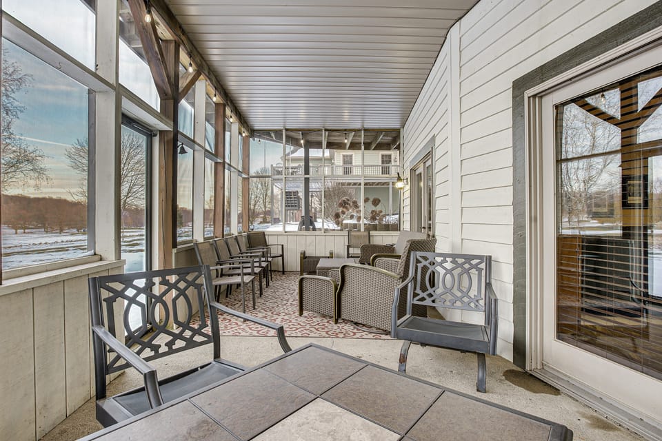 Game Room, Screened Porch! Howard A-Frame Chalet House in Ohio