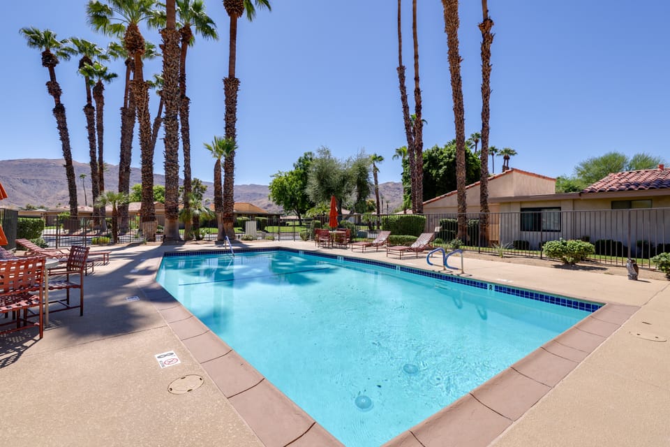 Sunrise Country Club Condo w/ Pool & Tennis Apartment in Rancho Mirage