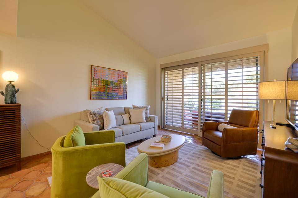 Sunrise Country Club Condo w/ Pool & Tennis Apartment in Rancho Mirage