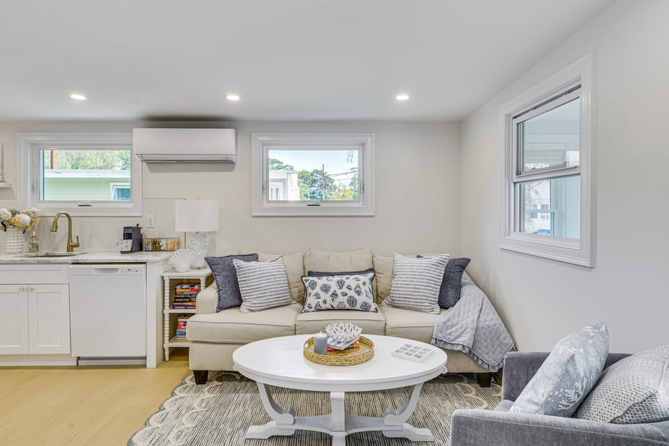 Sun, Surf & Seafood: York Home 2 Blocks to Beach House in York Beach