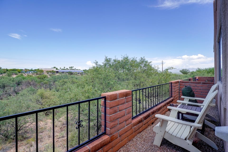 Desert-View Green Valley Retreat Near Golf Courses Apartment in Green Valley