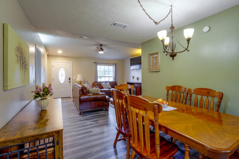 Near World Equestrian Ctr: Ocala Home w/ Yard House in Florida