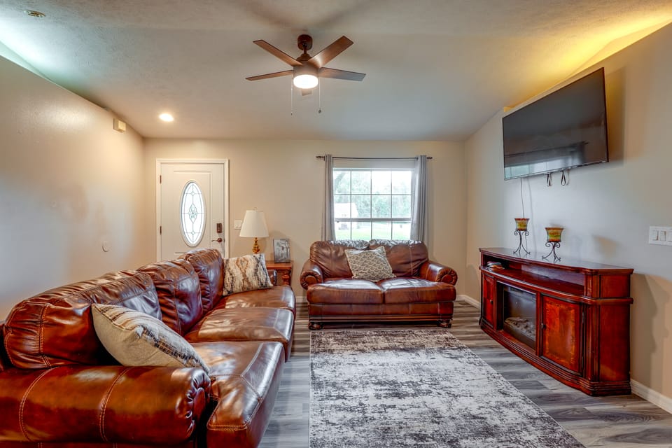 Near World Equestrian Ctr: Ocala Home w/ Yard House in Florida