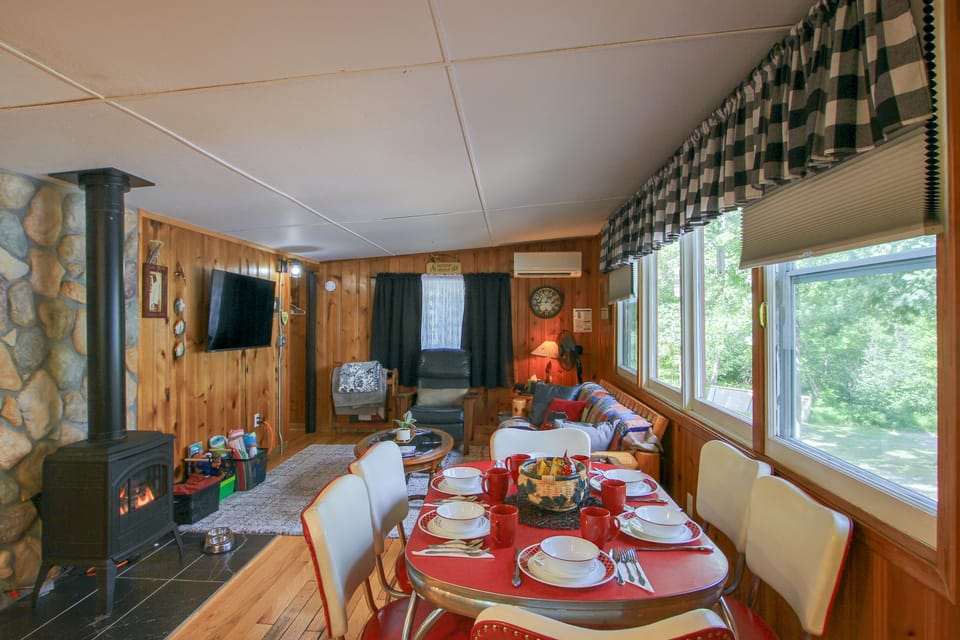 Sibley Lake Waterfront Cabin on 28-Acres w/ Dock House in Pequot Lakes