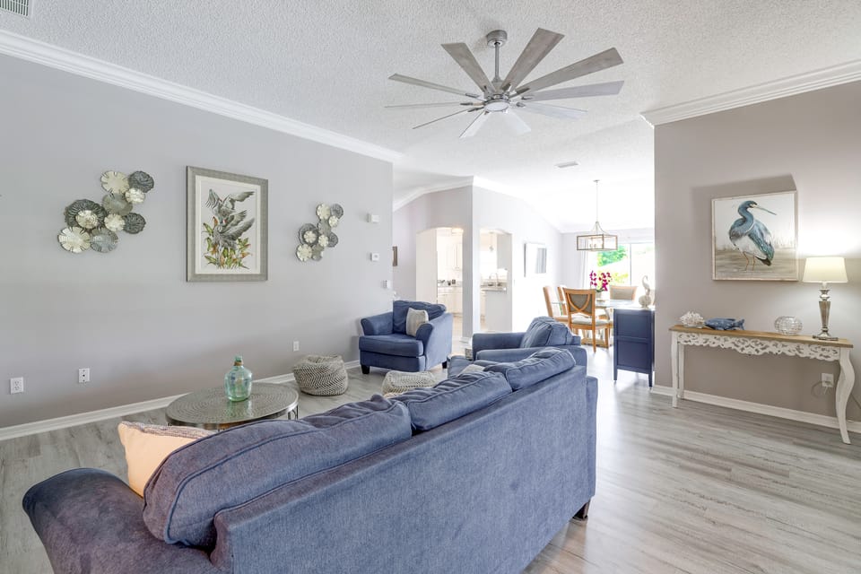 < 1 Mi to Spanish Springs! Extended Stay w/ Pool House in The Villages