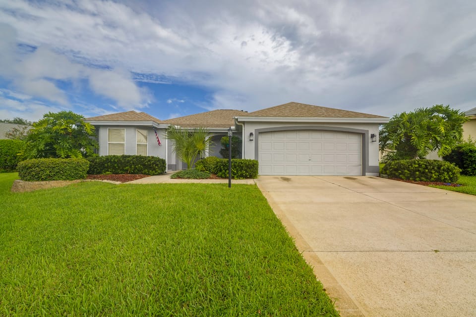< 1 Mi to Spanish Springs! Extended Stay w/ Pool House in The Villages