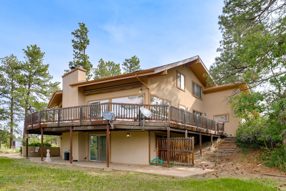 Families w/ Pets! Mtn-View Parker Home Near Golf House in Colorado